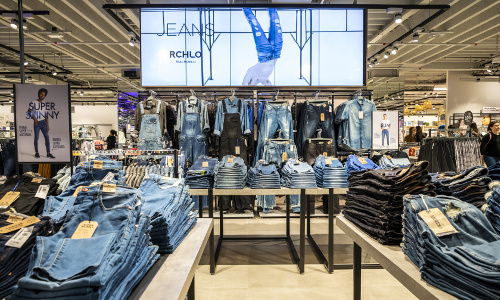 Calvin Klein expande rede no Brasil • GBLjeans