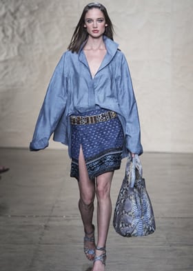 Camisas largas em denim para a primavera