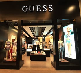 Guess chega com coleção de 200 peças