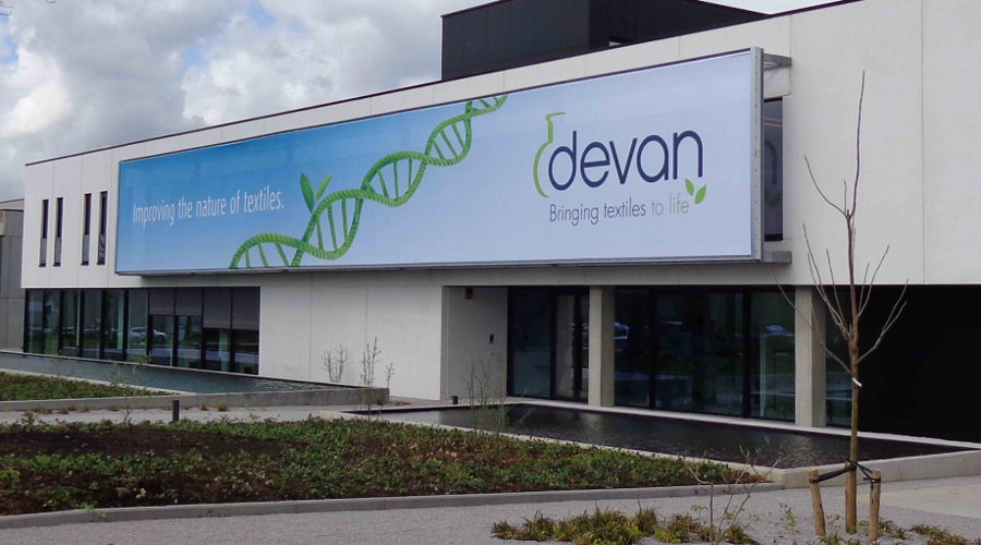 Pulcra compra a química belga Devan