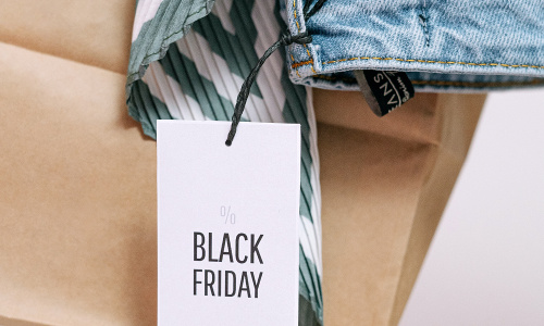 Venda de moda deve crescer na Black Friday 2021