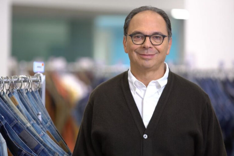 ricardo-steinbruch-segue-na-presidencia-da-abit-img01