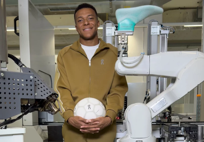 On estreia no futebol com Mbappé como embaixador